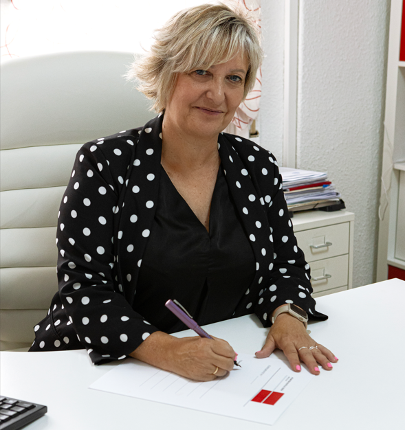 Asunción Bustillo, fundadora y trayectoria de Bustillo y Lambán Abogados en Zaragoza